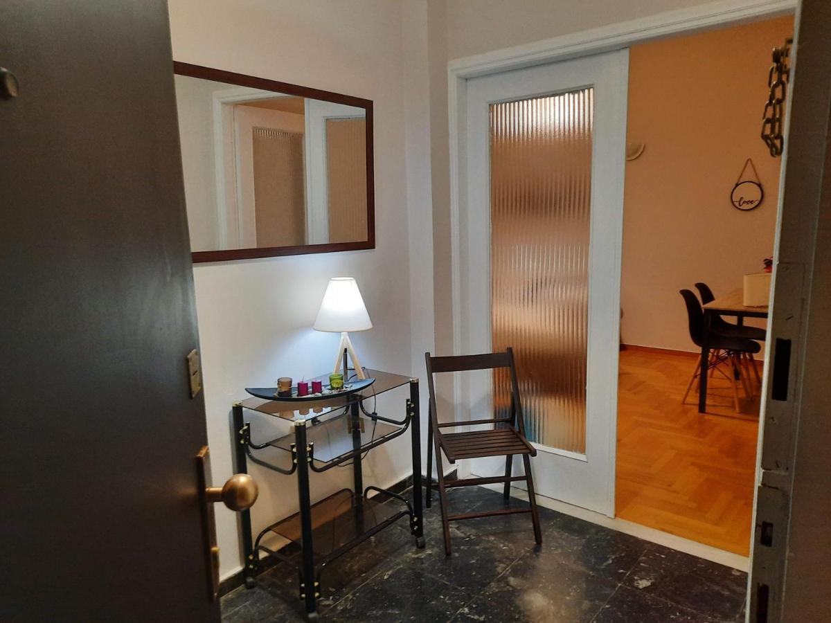 Cosy Apartment In The Heart Of The City Calamata Exterior foto